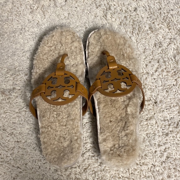 Tory Burch Miller Cloud Shearling Sandal - Picture 7 of 8
